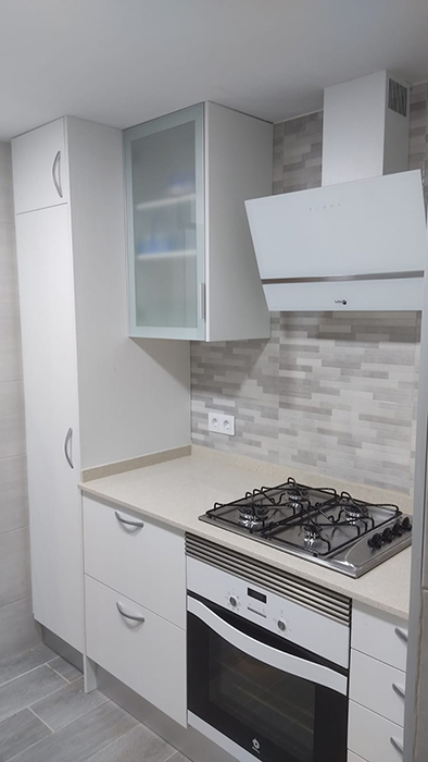 cuina blanca petita aprofitada