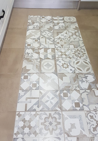terra de rajola amb estora amb rajola hidraulica